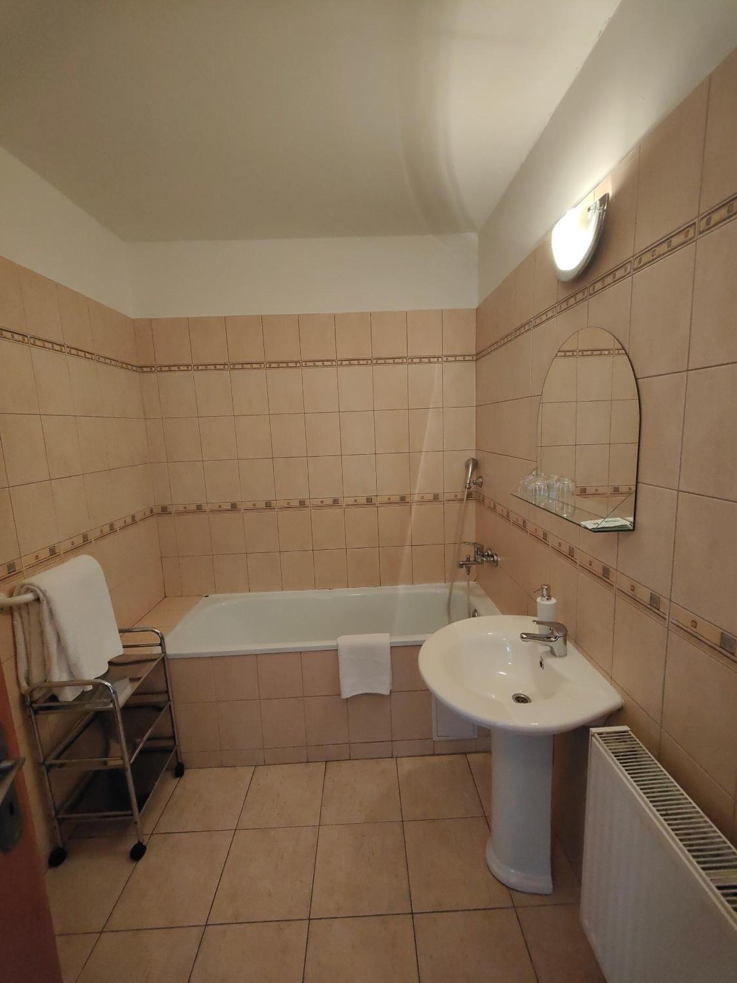 Hotel P7 Lučenec Εξωτερικό φωτογραφία